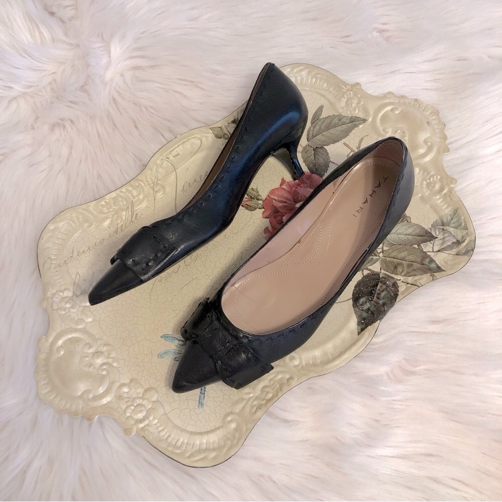 TAHARI “Marjorie” Black Bow Pointed Toe Women's Kitten Heels